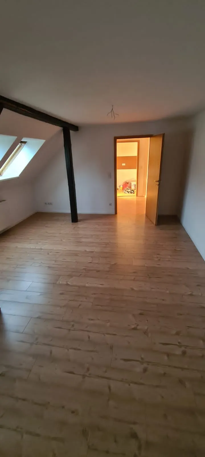 AKÄ DG Zimmer 1